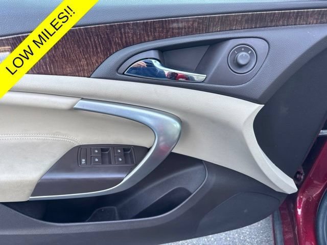 Used 2012 Buick Regal Leather FWD image 8