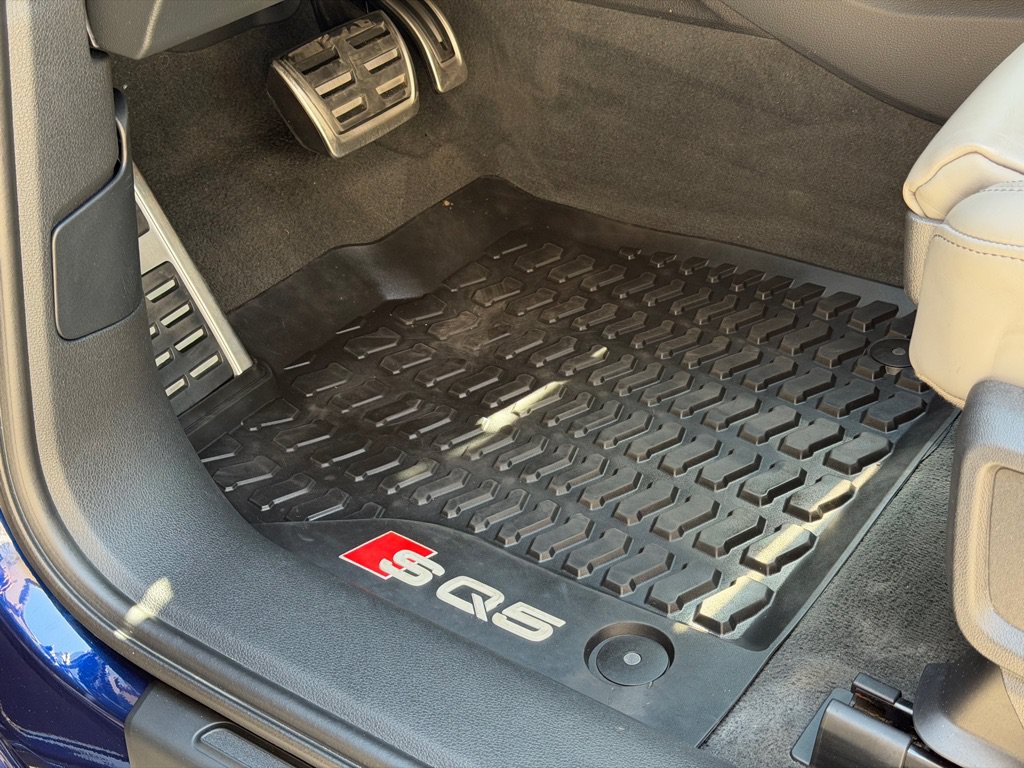 Used 2018 Audi SQ5 Prestige AWD/4WD image 27