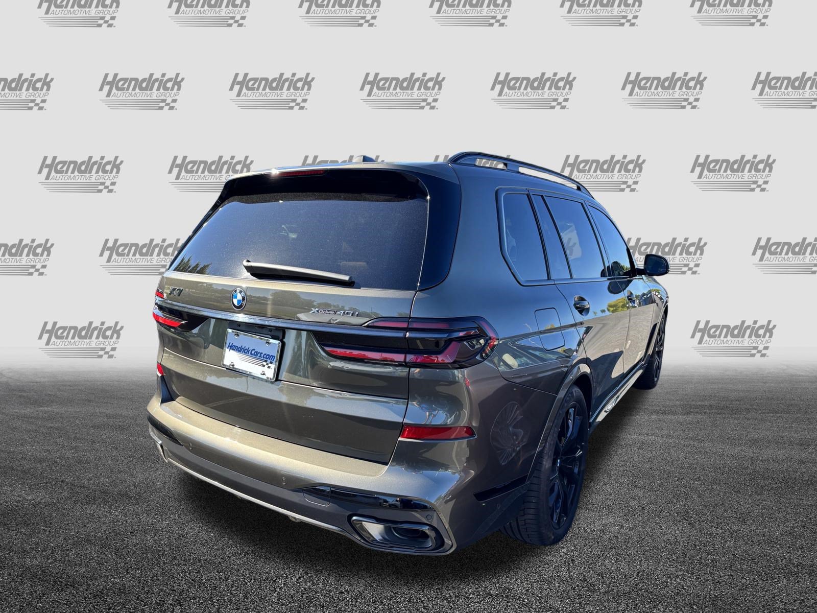 Certified 2025 BMW X7 xDrive40i w/ M Sport Package AWD/4WD image 8