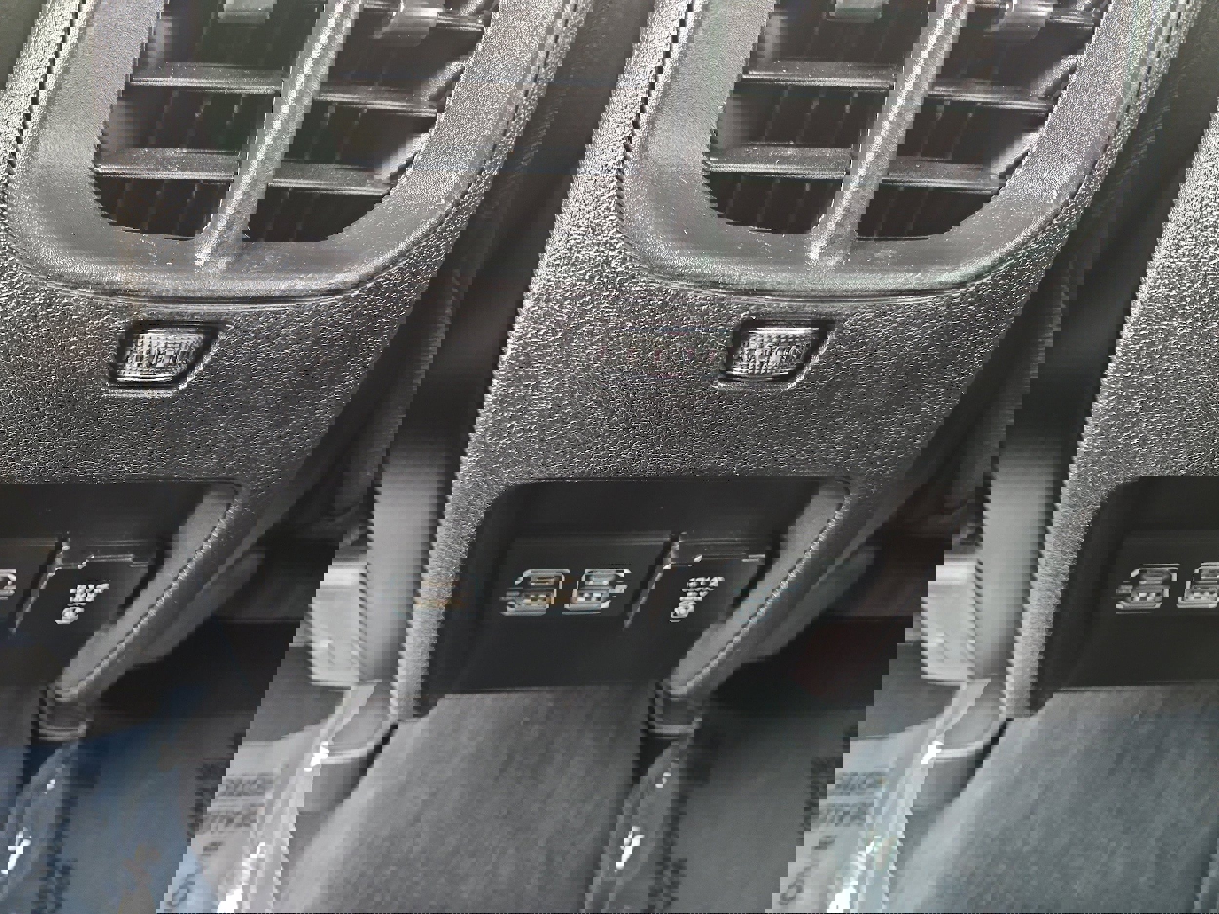 Used 2021 Jeep Cherokee Trailhawk image 31