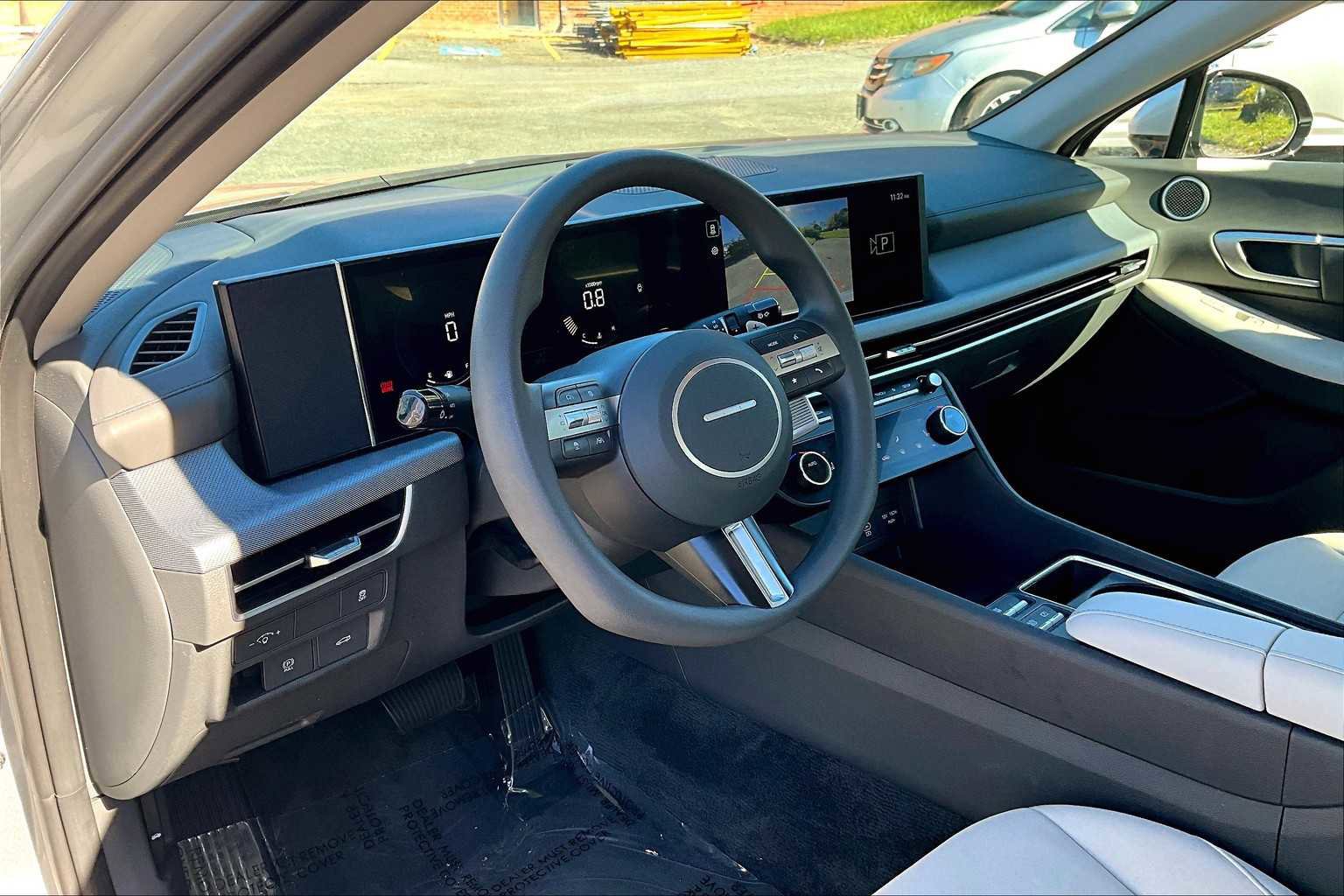 Used 2024 Hyundai Sonata SEL image 17