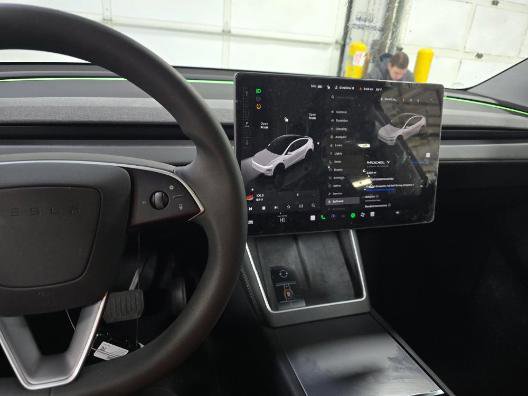 Used 2026 Tesla Model Y Long Range image 13