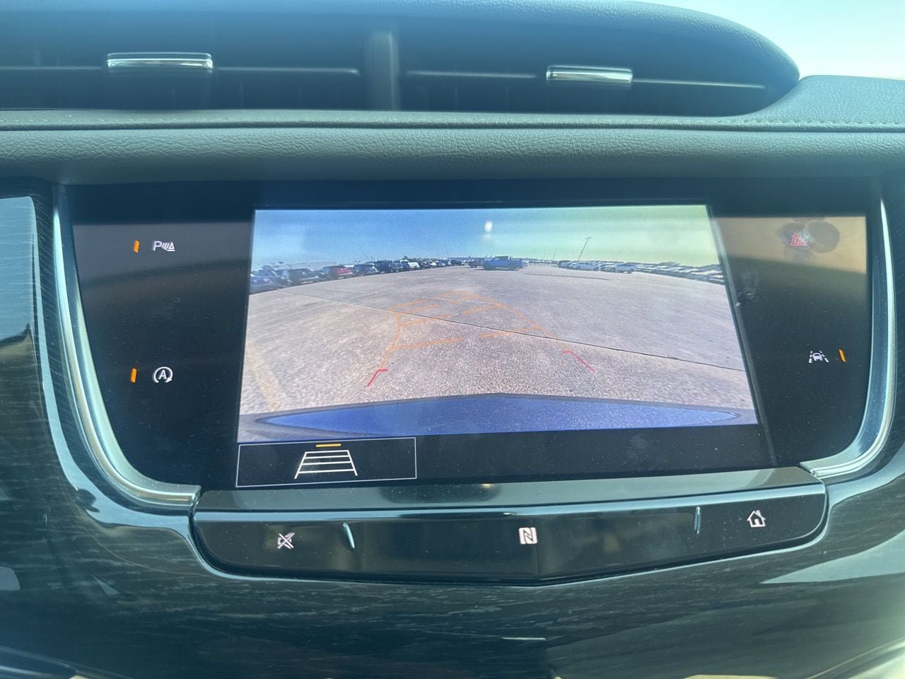 Used 2020 Cadillac XT6 Premium Luxury FWD image 43