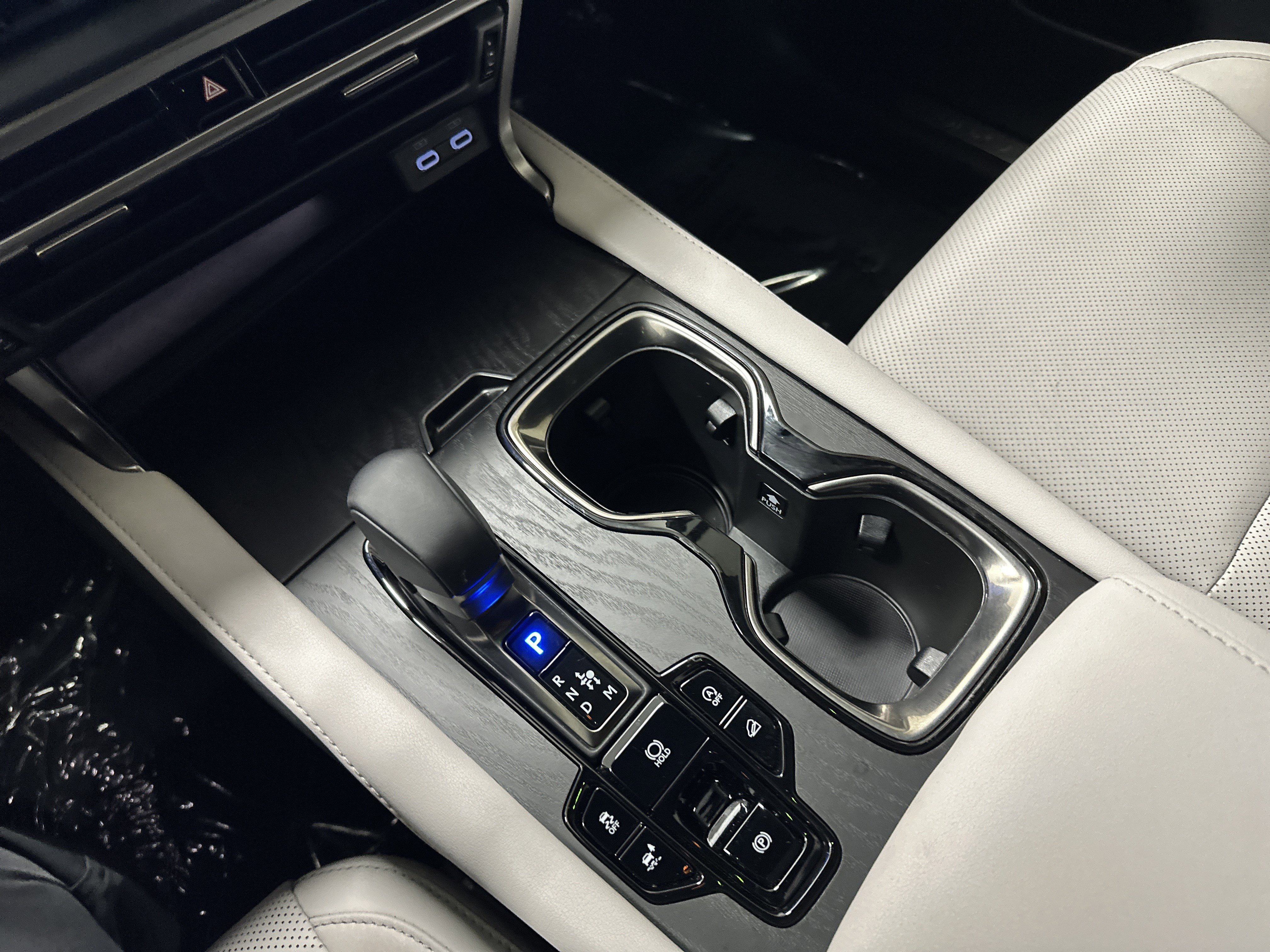 Used 2025 Lexus RX 350 Premium w/ Accessory Package image 26