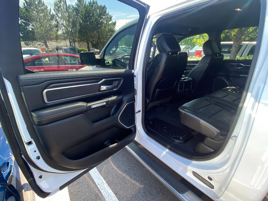 Used 2023 RAM 1500 Laramie AWD/4WD image 14