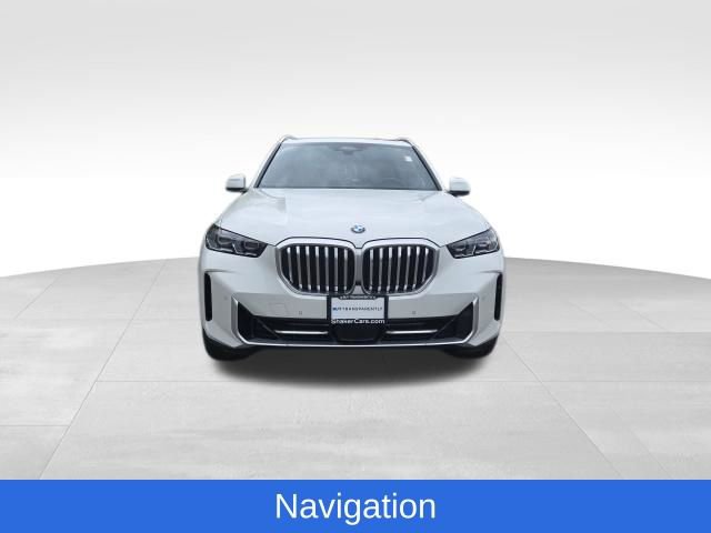 Used 2024 BMW X5 xDrive40i w/ Premium Package AWD/4WD image 2