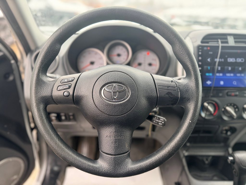 Used 2004 Toyota RAV4 2WD image 12