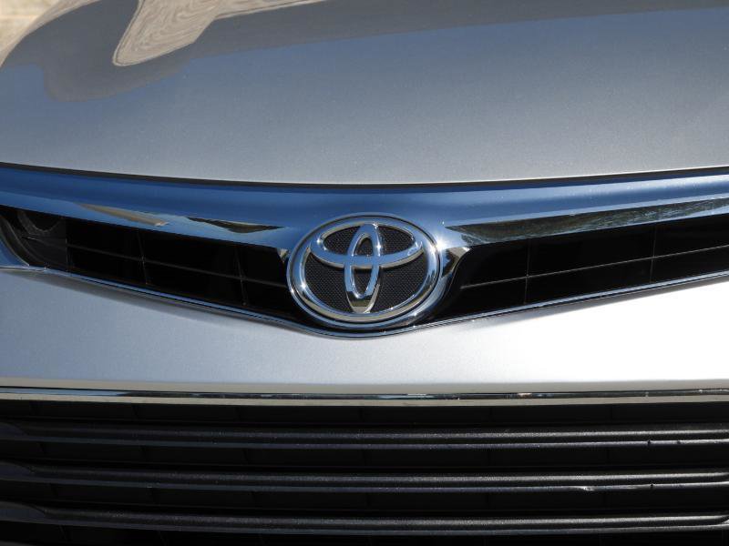 Used 2014 Toyota Avalon XLE FWD image 4
