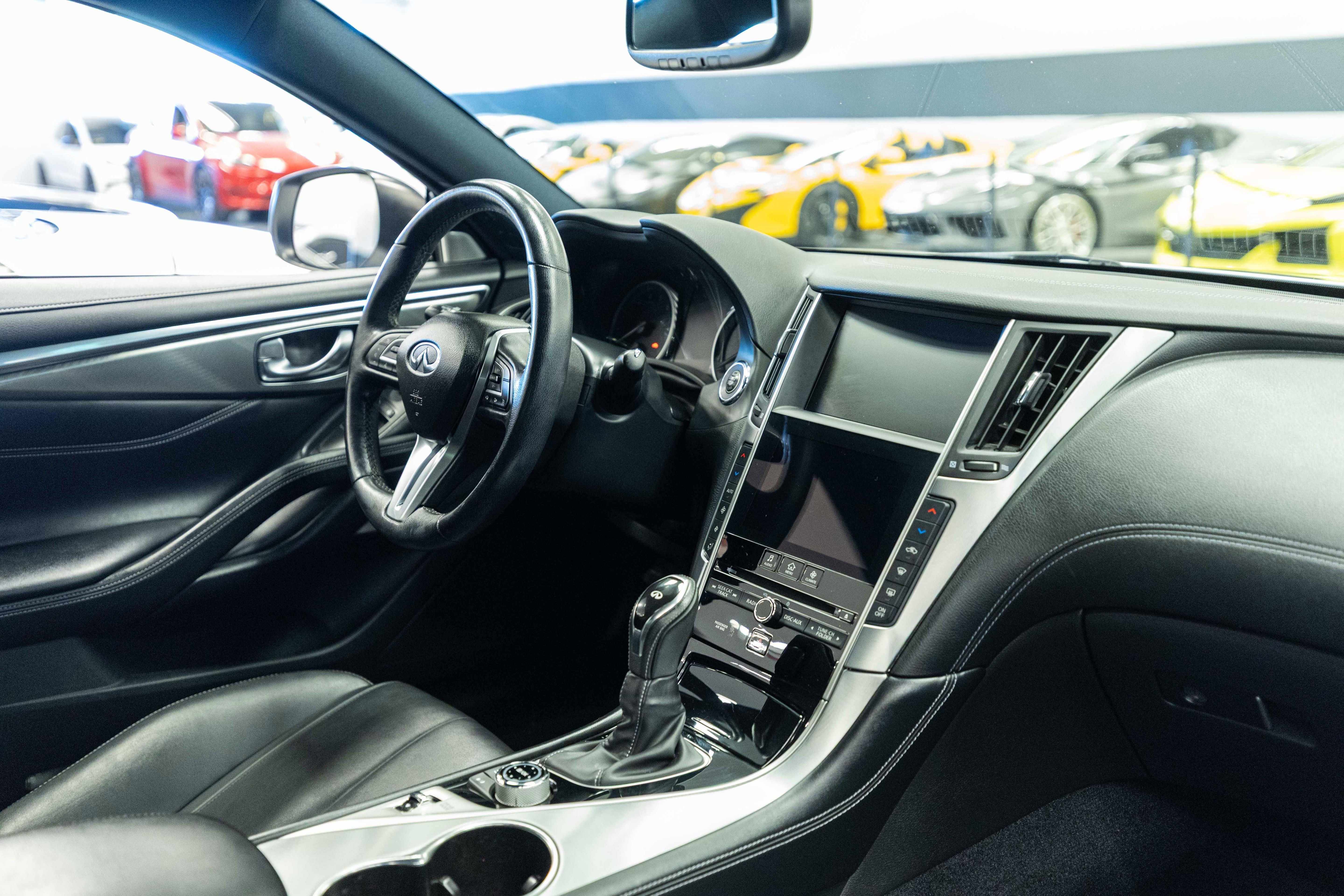 Used 2017 INFINITI Q60 3.0t RWD image 13