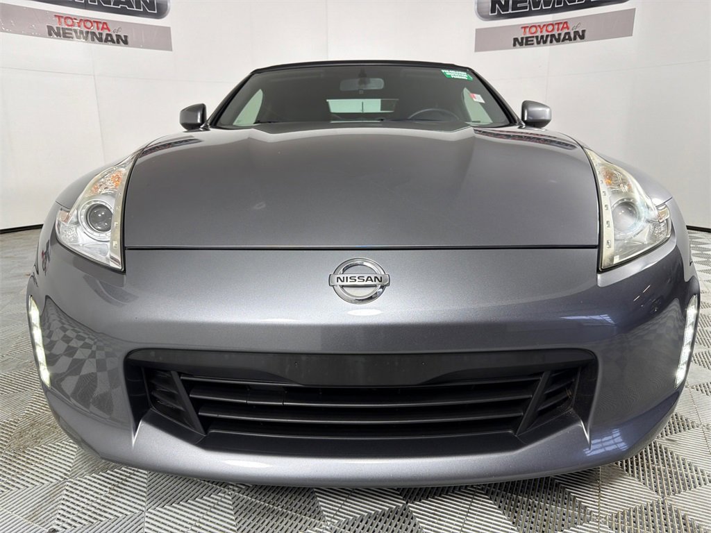 Used 2017 Nissan 370Z Roadster image 8