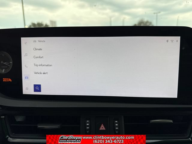 Used 2025 Lexus ES 350 w/ Premium Package FWD image 20