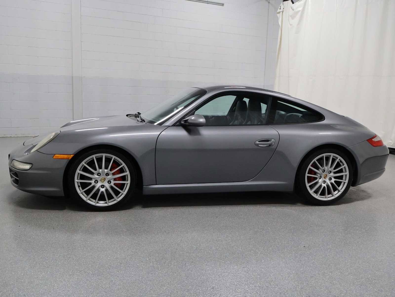 Used 2005 Porsche 911 Carrera S RWD image 2