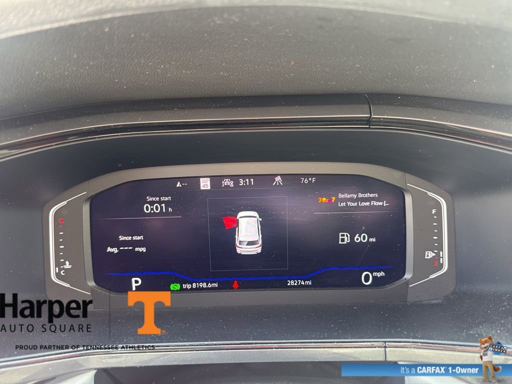 Used 2023 Volkswagen Taos SEL image 16