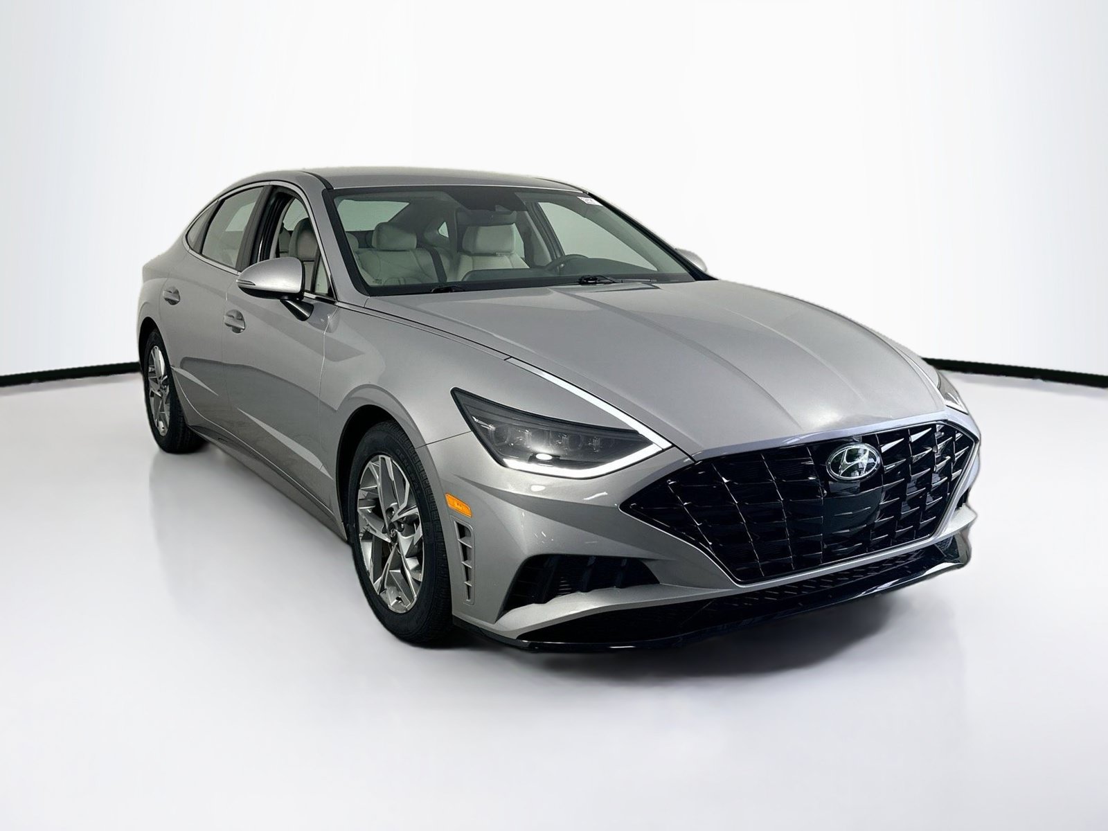 Used 2023 Hyundai Sonata SEL FWD image 3