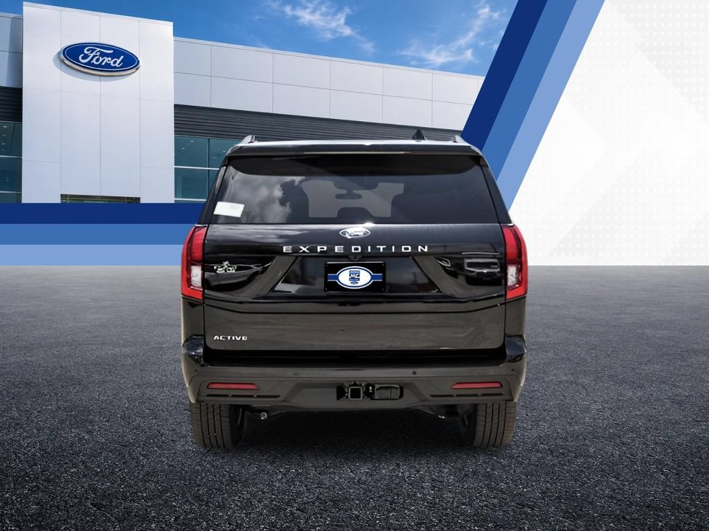 New 2026 Ford Expedition Active RWD image 3
