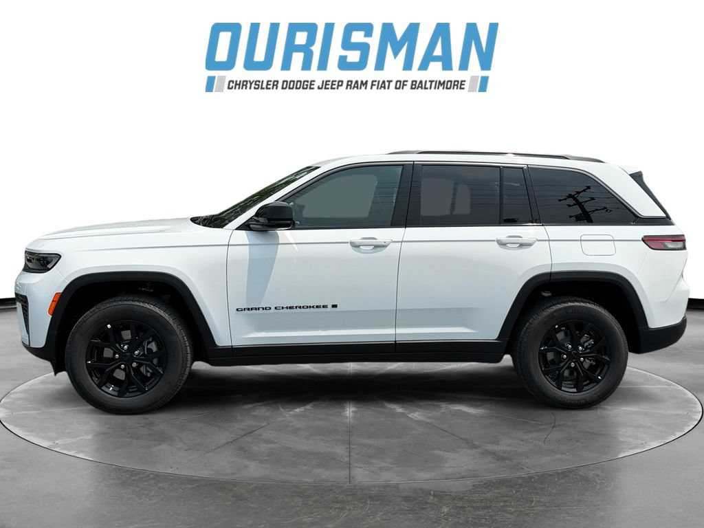 New 2026 Jeep Grand Cherokee Altitude AWD/4WD image 3