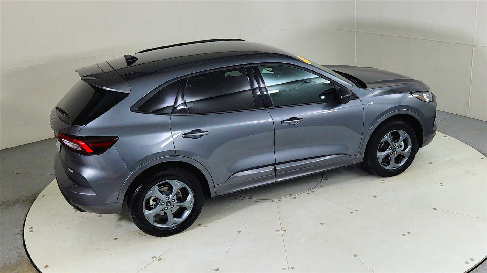 Used 2024 Ford Escape ST-Line image 22