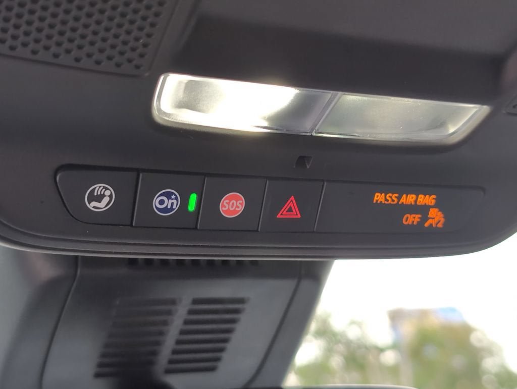 Used 2025 Chevrolet Equinox LT FWD image 19