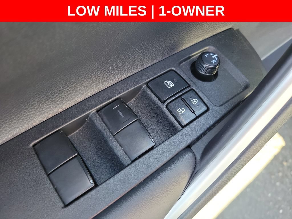 Used 2026 Toyota Corolla Cross L FWD image 21