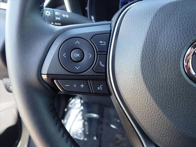 Used 2025 Toyota Corolla XSE FWD image 14