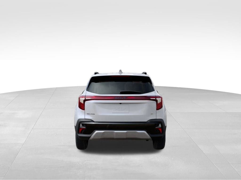 Used 2025 Kia Seltos EX image 5