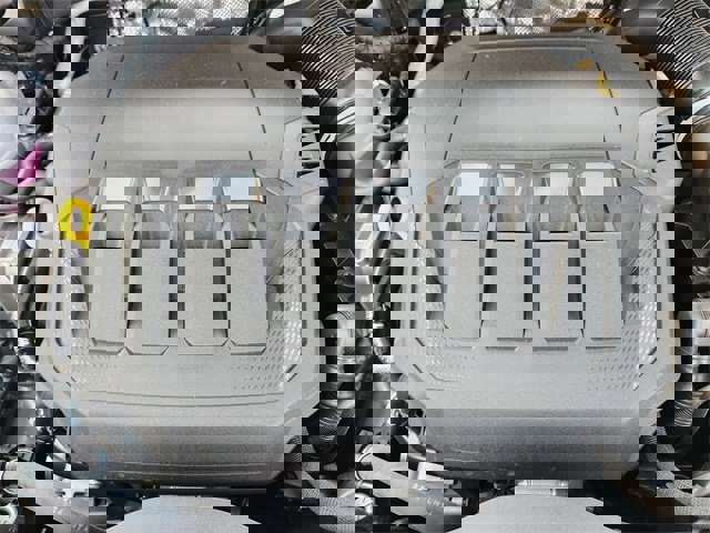 New 2025 Audi Q3 2.0T Premium image 30