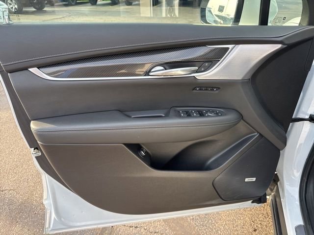 Certified 2024 Cadillac XT6 Sport w/ LPO, Floor Liner Package image 7