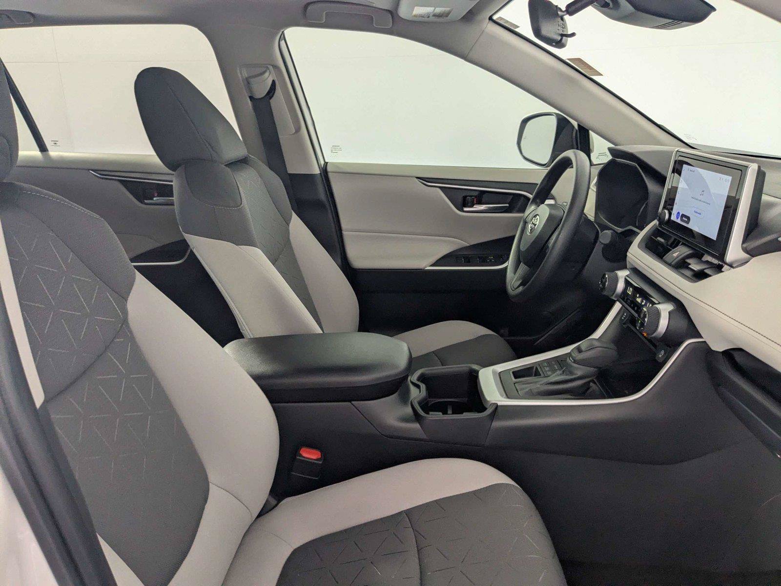 Certified 2025 Toyota RAV4 XLE w/ Convenience Package AWD/4WD image 33
