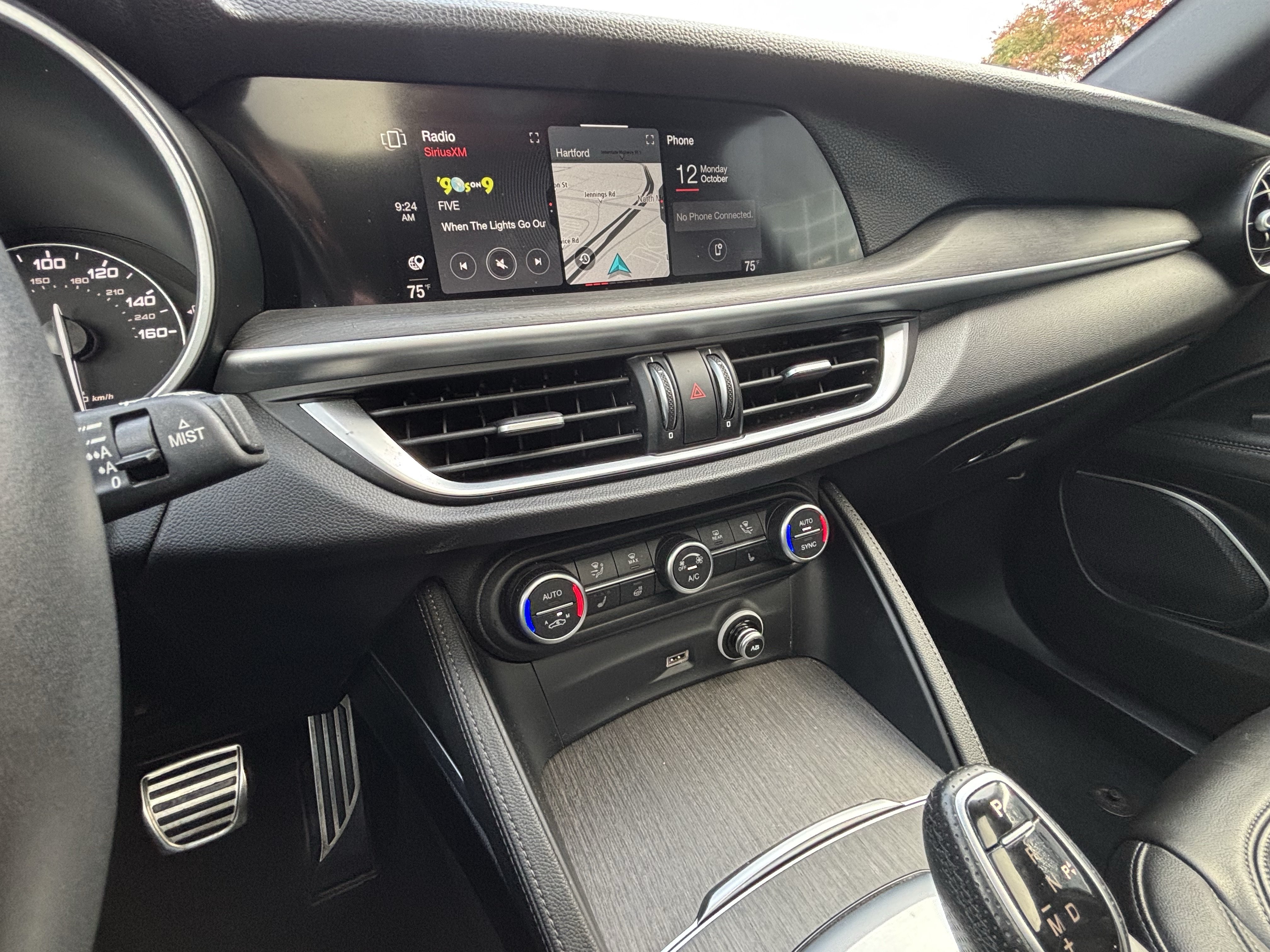 Certified 2023 Alfa Romeo Stelvio Ti AWD/4WD image 23