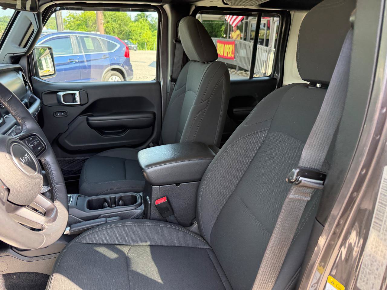 Used 2019 Jeep Wrangler Unlimited Sport S AWD/4WD image 25