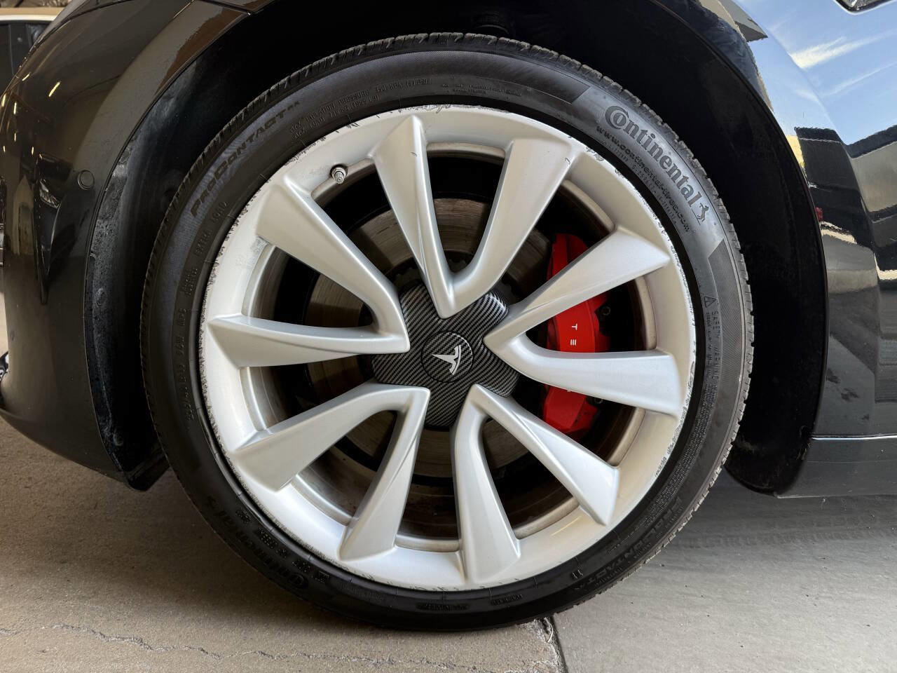 Used 2018 Tesla Model 3 Performance image 16