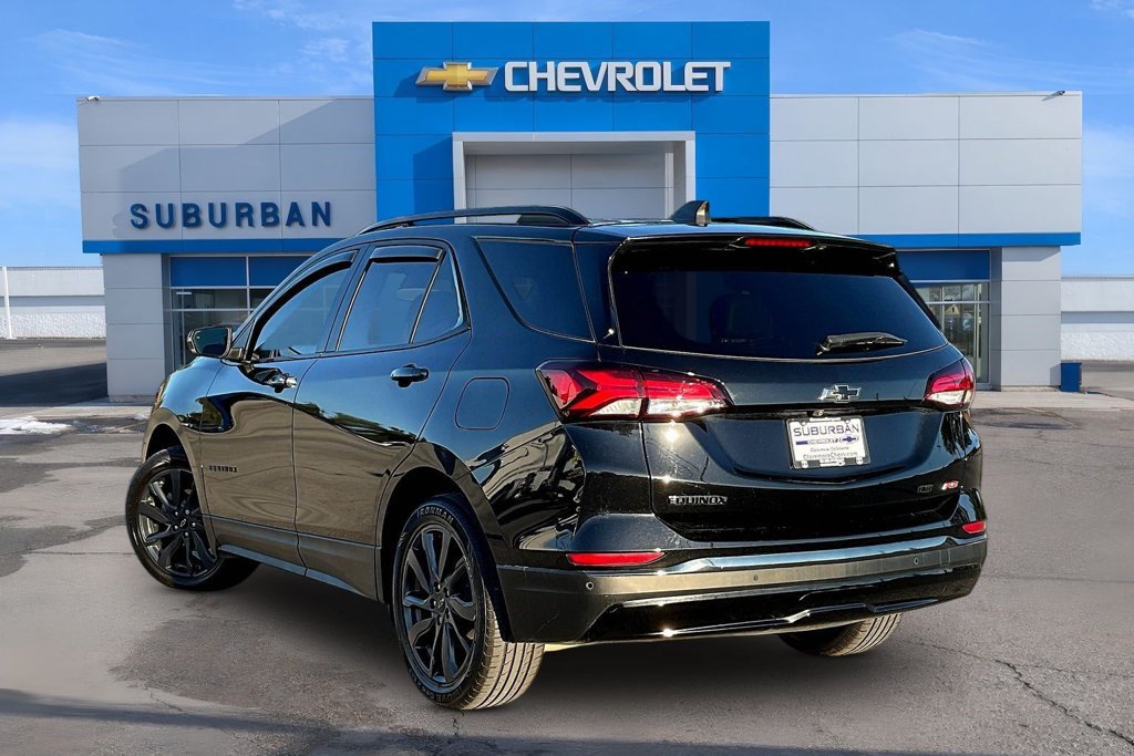 Used 2022 Chevrolet Equinox RS w/ RS Leather Package AWD/4WD image 3