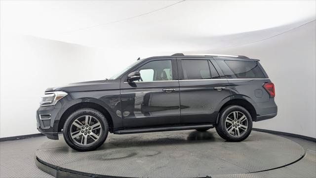Used 2024 Ford Expedition Limited RWD image 3