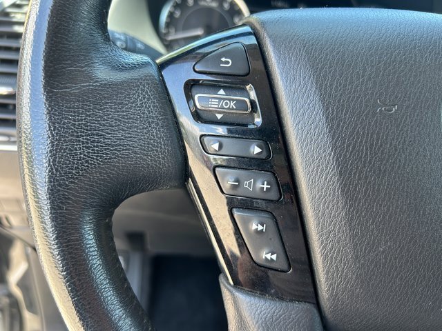 Used 2023 Nissan Armada SL w/ Captain's Chairs Package image 21