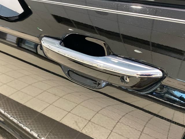 Used 2022 Jeep Grand Cherokee Overland image 9