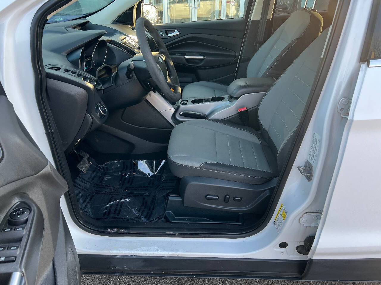Used 2016 Ford Escape SE AWD/4WD image 19