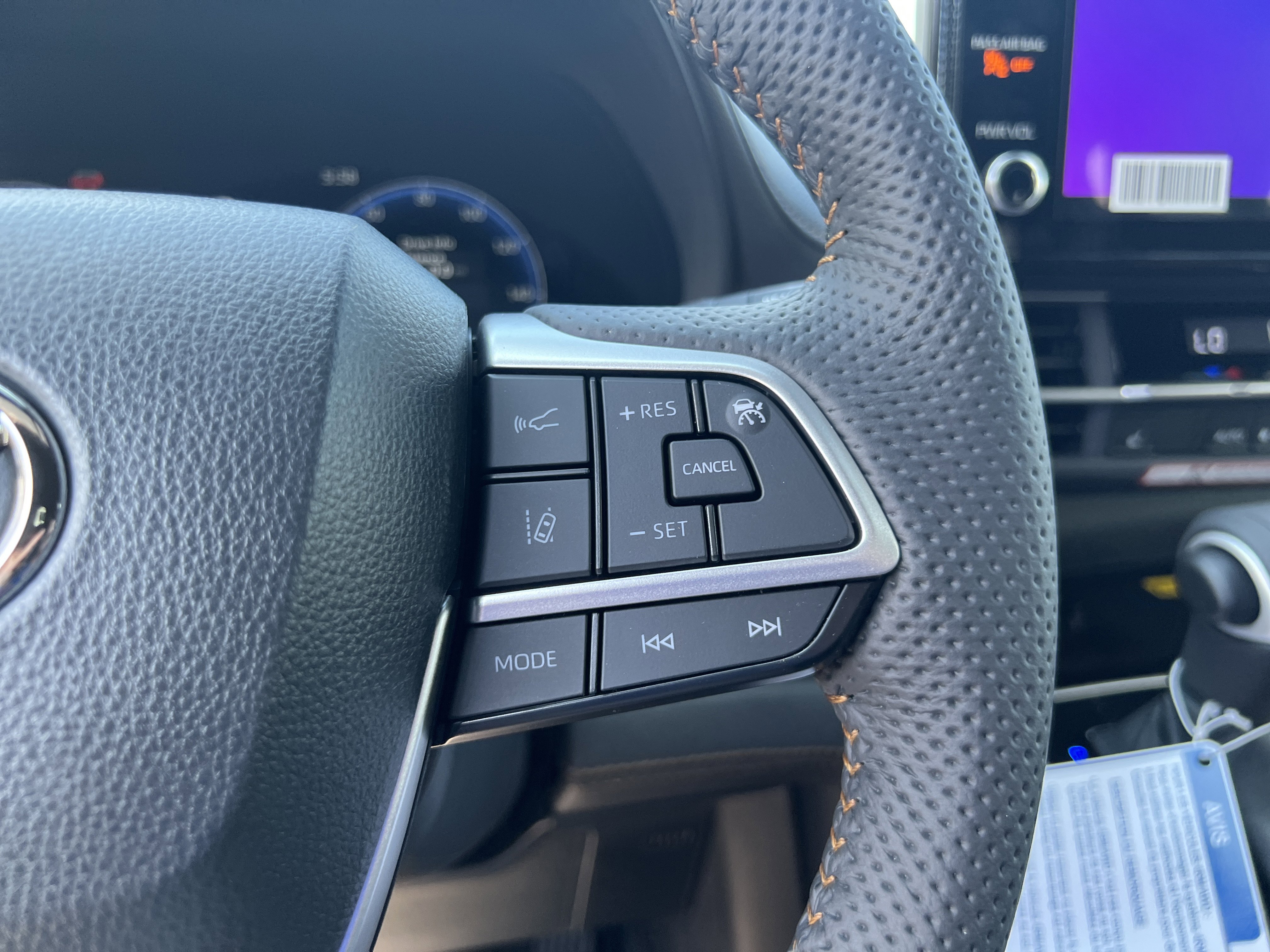 New 2026 Toyota Sienna XLE Woodland Edition image 19