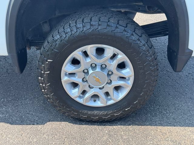 Used 2022 Chevrolet Silverado 2500 LT w/ Convenience Package AWD/4WD image 11
