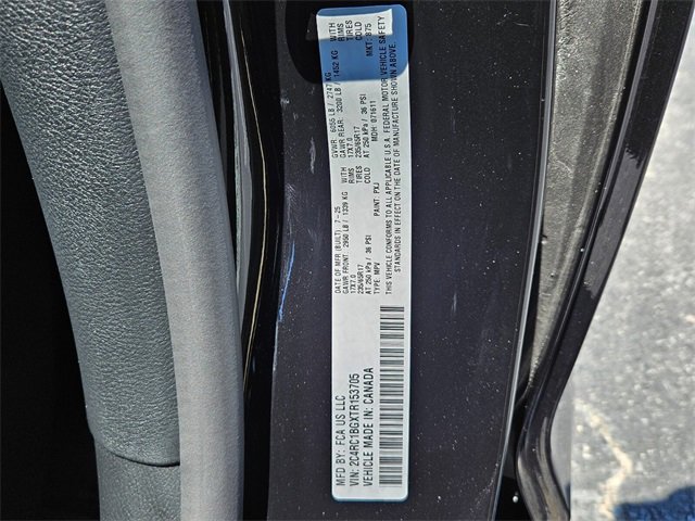 New 2026 Chrysler Pacifica Select image 7