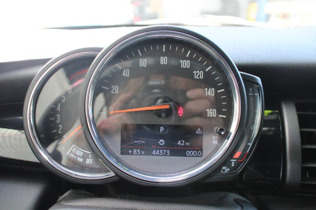 Used 2019 MINI Cooper S w/ Premium Package image 32
