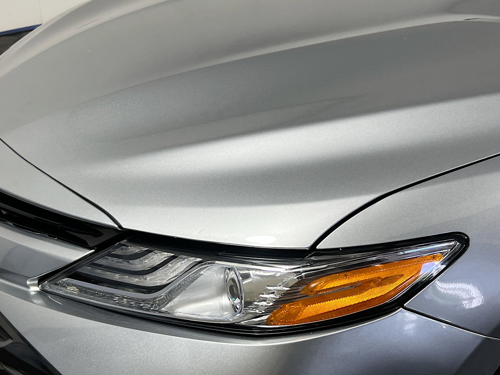 Used 2018 Toyota Camry XLE w/ Audio Package FWD image 11
