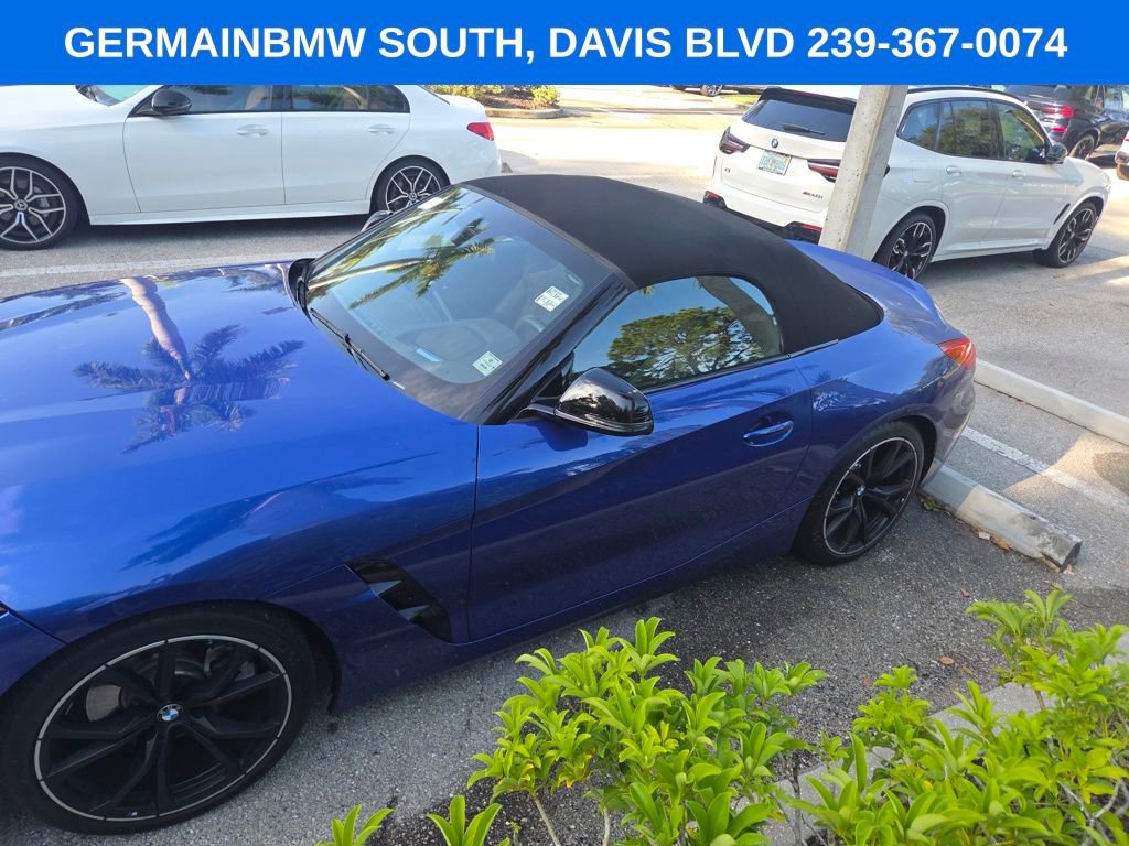 Certified 2024 BMW Z4 sDrive30i w/ Premium Package RWD image 4