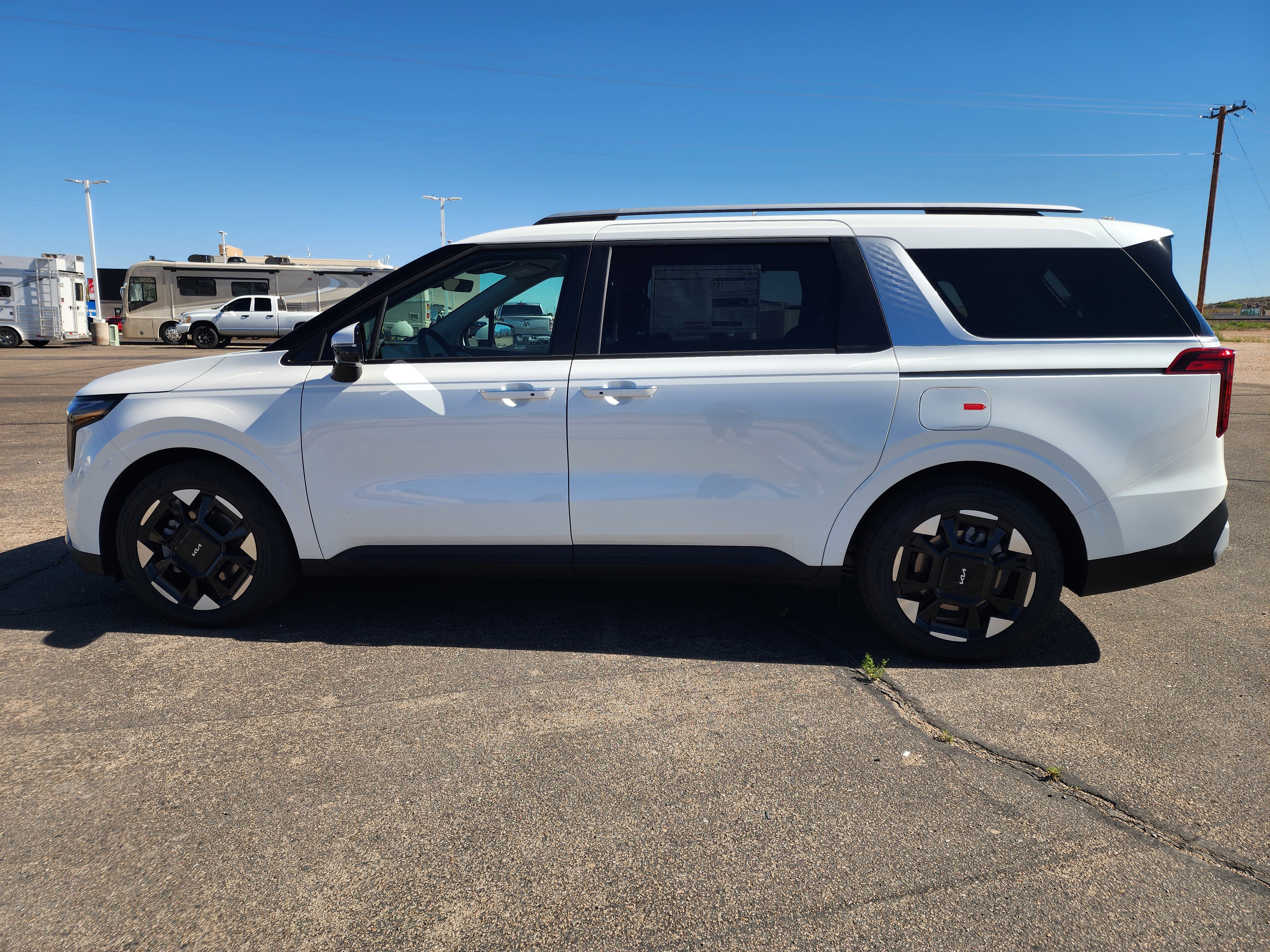 New 2026 Kia Carnival EX image 7