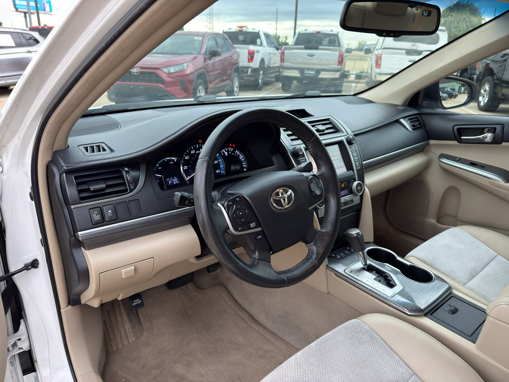 Used 2012 Toyota Camry XLE w/ Leather Pkg FWD image 10