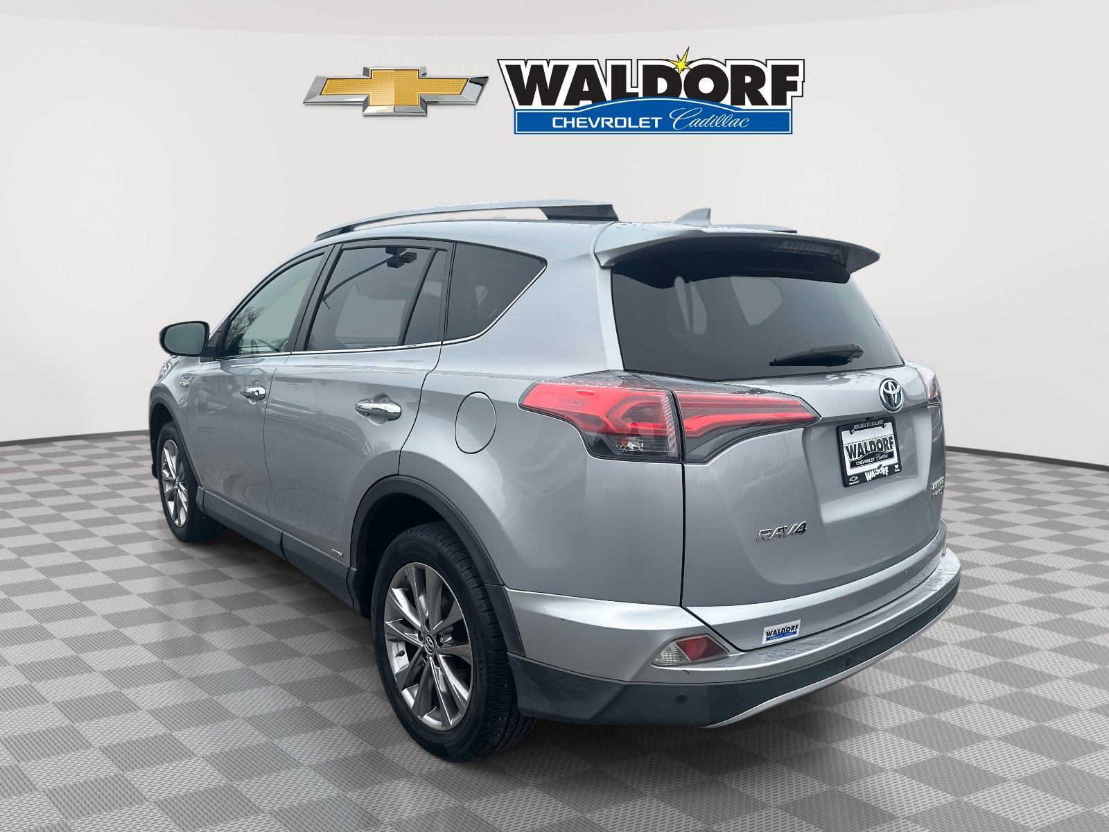 Used 2017 Toyota RAV4 Limited w/ Advanced Technology Package image 4