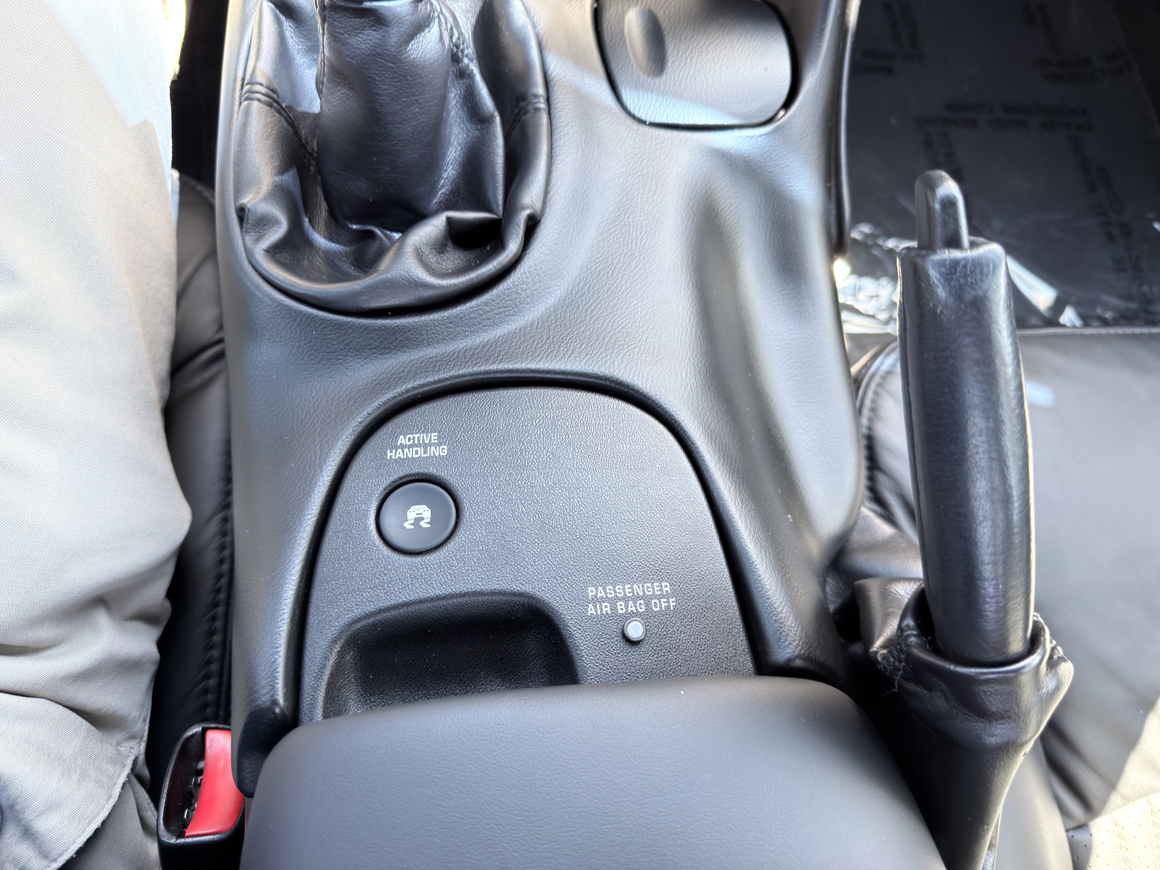 Used 2004 Chevrolet Corvette Z06 w/ Z06 Preferred Equipment Group RWD image 24