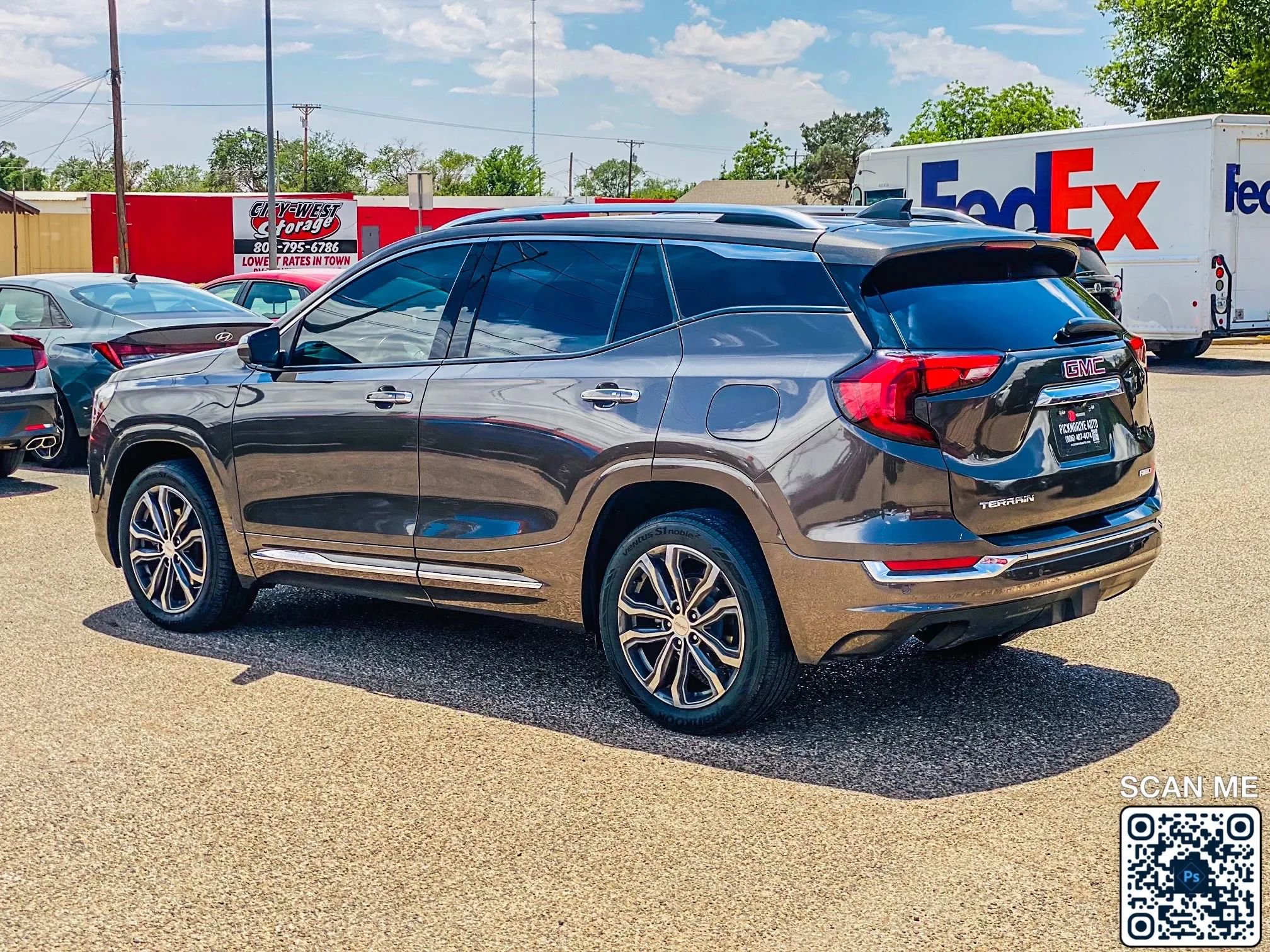 Used 2020 GMC Terrain Denali w/ Denali Premium Package AWD/4WD image 6