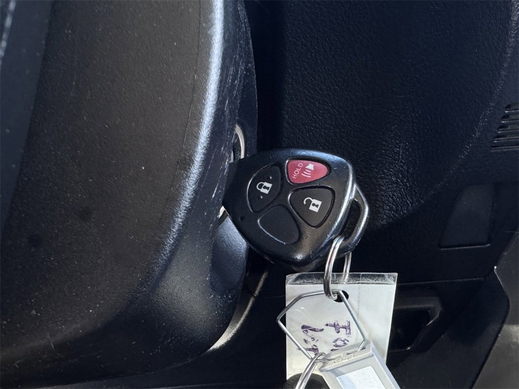 Used 2018 Toyota 4Runner SR5 Premium image 18