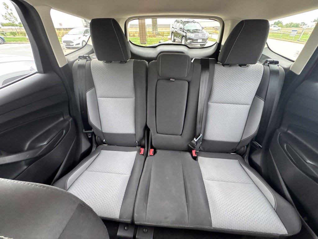 Used 2017 Ford Escape SE w/ SE Cold Weather Package AWD/4WD image 9