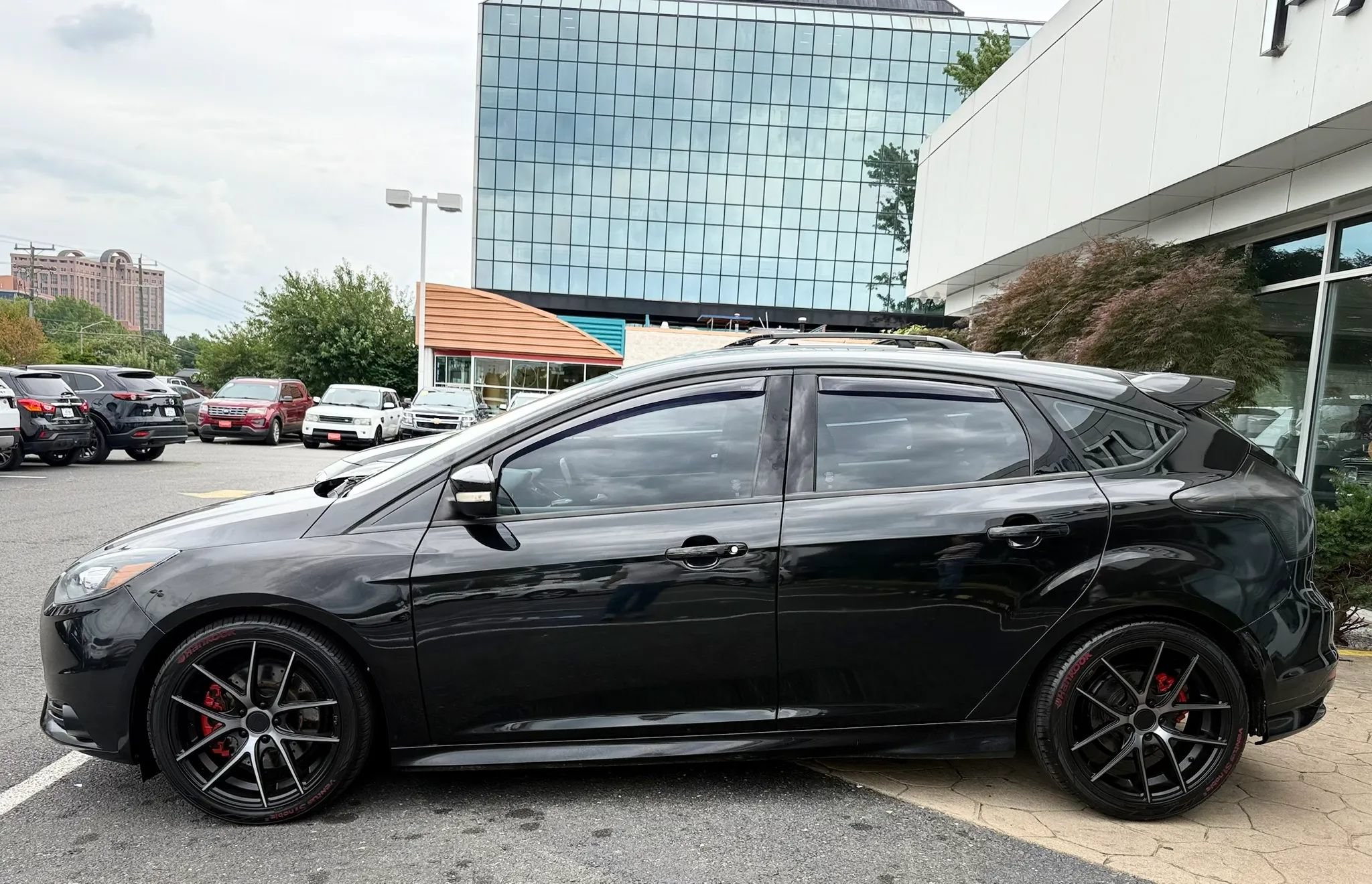 Used 2014 Ford Focus ST w/ Equipment Group 202A FWD image 4